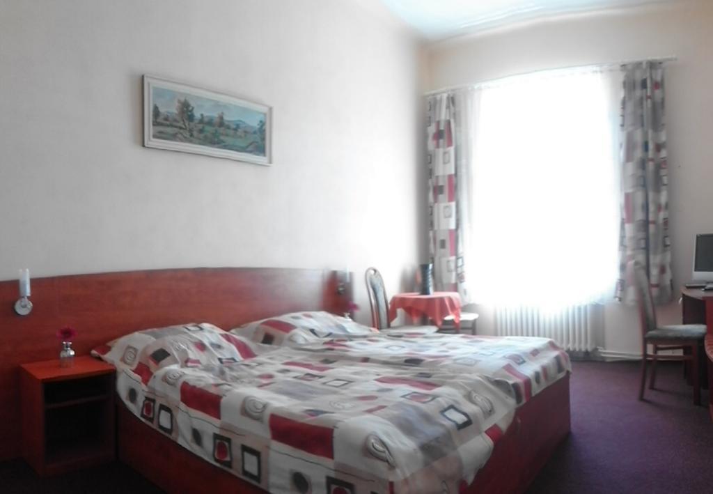 U Jindricha Otel Milevsko Dış mekan fotoğraf