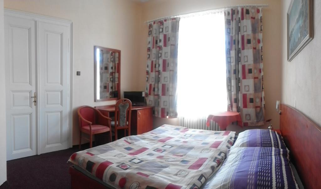 U Jindricha Otel Milevsko Dış mekan fotoğraf